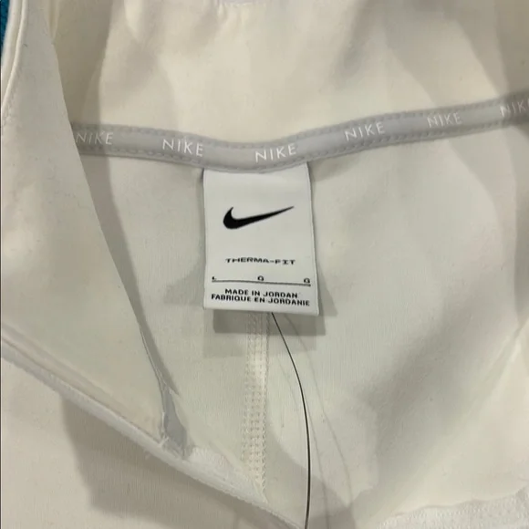 Nike Ivory/White Therma-Fit  Quarter-Zip Top - Picture 4 of 6